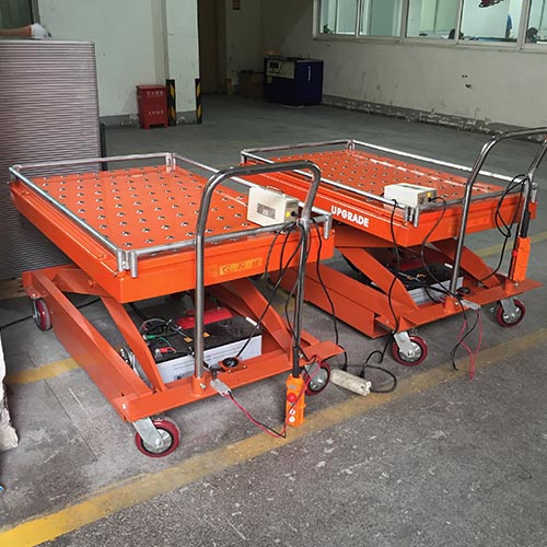 电动升降平台车
